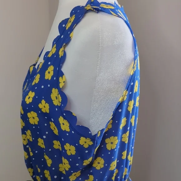 Chic Blue Floral Dress with Yellow Accents - Picture 5 of 12